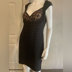 Adrianna Papell~Layered Ruffle Bodycon Dress~ Lace Overlay~Cap Sleeve~Size 14P